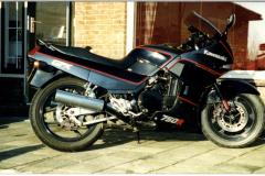 Kawasaki_GPX750_006