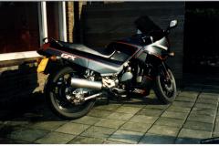 Kawasaki_GPX750_012