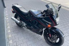 Kawasaki_GPX750_014