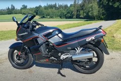 Kawasaki_GPX750_017